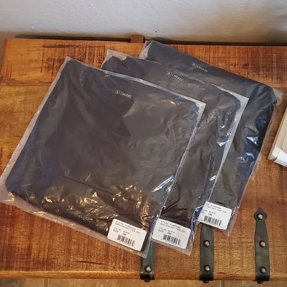 🖤 iHeart Maxi Two Way Cape Top 🖤 - Picture 7 of 7